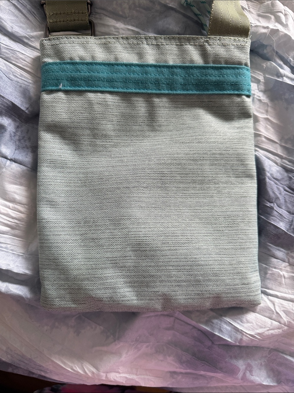 Dakine Mint Green and Teal Crossbody Bag - Picture 5 of 10